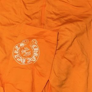 Chrome heart leggings !